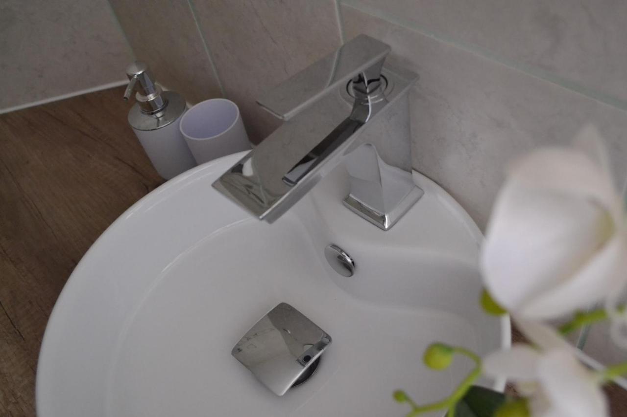 Pokoje Goscinne U Hanki Jastrzębia Góra Exteriör bild